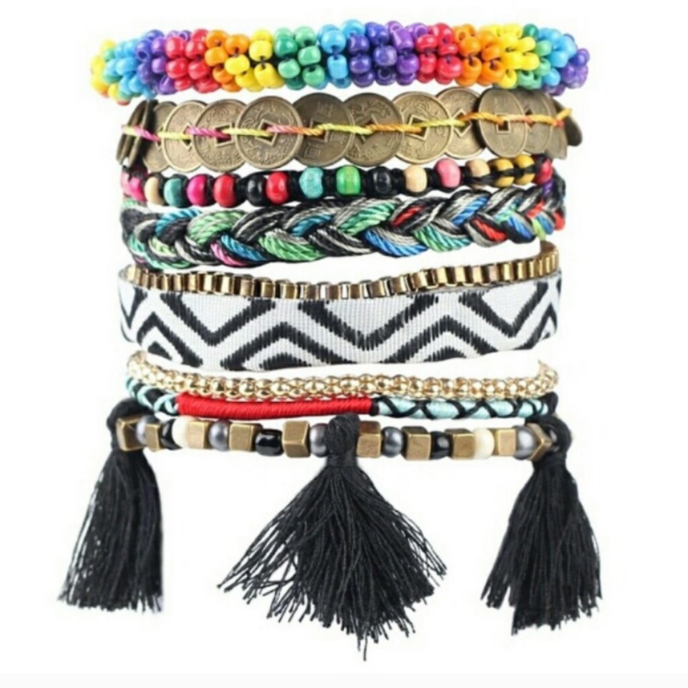 Festival bracelet with magnet closure